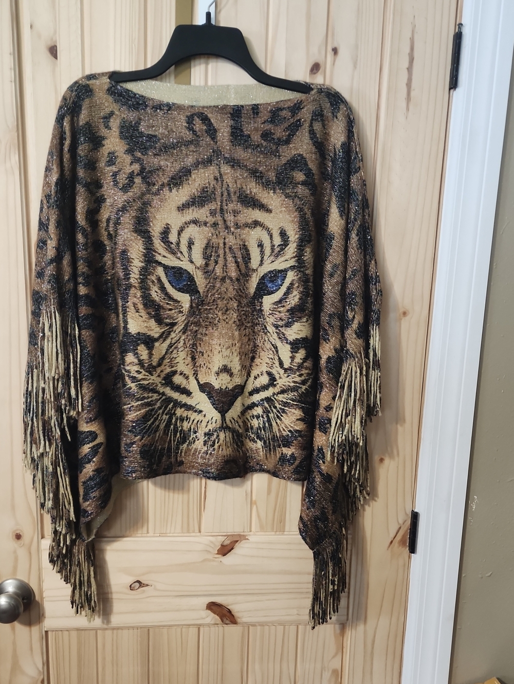 Fringed Tiger Print Women's Poncho Sweater - Gold/Brown